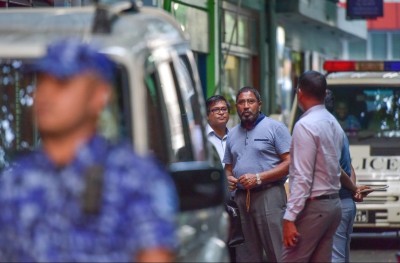 އެއްކަހަލަ މައްސަލަތަކެއް، އެކަމަކު ސަރުކާރުގެ އަމަލުތައް ތަފާތު!