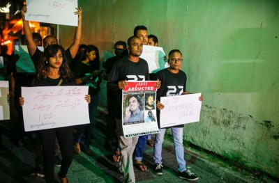 ނޫސްވެރިކަމުގެ މިނިވަންކަމުގެ ދިފާއުގައި މީޑިއާ ކައުންސިލްގެ ކުރީގެ ހަތަރު ރައީސުން ތެދުވެއްޖެ