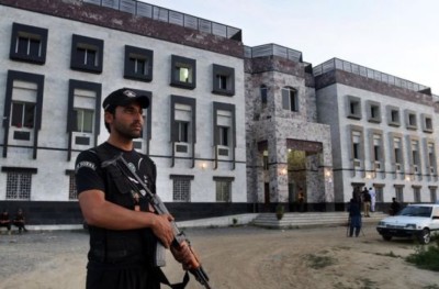 އިސްލާމް ދީނަށް ފުރައްސާރަ ކުރި ޕާކިސްތާނުގެ ކިޔަވާ ކުއްޖަކު މަރާލައިފި