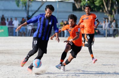 ފުޓްސަލް އާއި ފުޓްބޯޅަ ވަކިކޮށްލަނީ