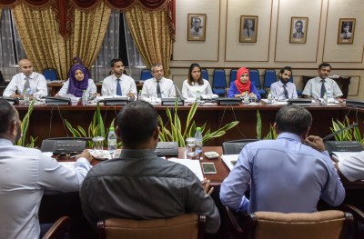 އެއް މިލިއަން ރުފިޔާގެ ޖޫރިމަނާއާ އެކު ކޮމިޝަން ސިޔާސީ ވެފައި