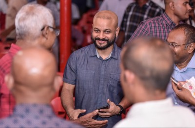 ފާރިސް ވަކިކުރި މައްސަލަ ޕީޕީއެމްގެ ޣައިރު ހާޒިރުގައި ހިންގަން ނިންމައިފި