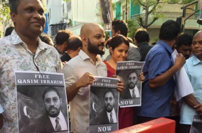 ރައީސް މިހާރު ފިޔަވަޅު އެ އަޅުއްވަނީ ބިރުފުޅުން: އިދިކޮޅު ޕާޓީތައް
