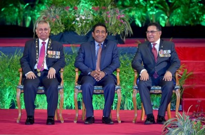 ދައުލަތުގެ އިއްޒަތުގެ ލަގަބު އަންބަރީ އާއި އާދަމް ޒާހިރަށް އަރުވައިފި