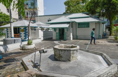 ބިހުރޯޒު މިސްކިތު ގޯތިތެރޭގައި ނަމާދުކުރުން މަނާކޮށްފި