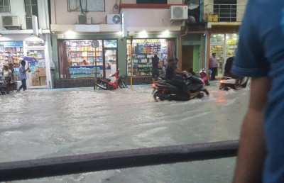 ބޯ ވާރެޔާ އެކު އިރުކޮޅެއްގެ ތެރޭ މާލޭގައި ފެންބޮޑުވެއްޖެ