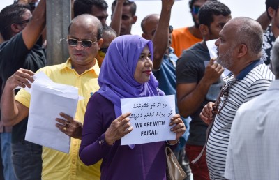 42 މެމްބަރުން ހަމަކުރަން މަސައްކަތްކުރޭތޯ ފައިސަލްއާ ސުވާލުކޮށްފި