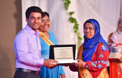 އަމާޒަކީ ރާއްޖޭގެ ހުރިހާ ނަރުހުންނަކީ ދިވެހިން ކަމުގައި ހެދުން: ނާޒިމް
