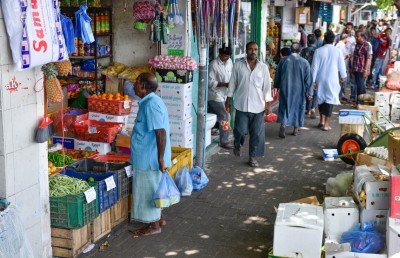 ރޯދަމަހާ ދިމާކޮށް ބަައެއް ތަކެތީގެ އަގު އުފުލި، ބާޒާރުމަތި ހަލަބޮލިވެއްޖެ