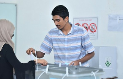 މަޑިފުށްޓާއި ކޮމަންޑޫ ކައުންސިލްގެ ދެވަނަ ބުރުގެ ވޯޓުލުން ފަށައިފި