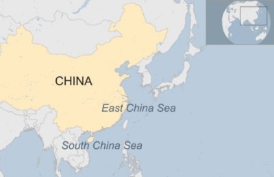 ޗަައިނާގެ ހަނގުރާމަ މަތީ ޖެޓްތަކުން އެމެރިކާގެ މަތިންދާ ބޯޓަކަށް ހުރަސް އަޅައިފި