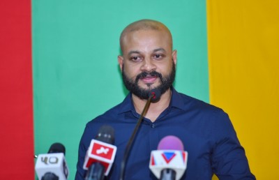 ފާރިސް ފުރަތަމަ ފަހަރަށް އެމްޑީޕީގެ ހަރުގޭގައި ވާހަކަ ދައްކަވައިފި