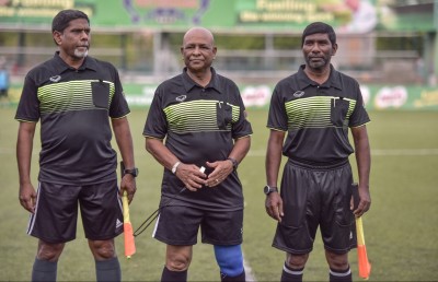ހާއްސަ މެޗަކަށް ފަހު ގައުމީ ކެޕްޓަނުންގެ ތާރީހީ ފޮޓޯއެއް!