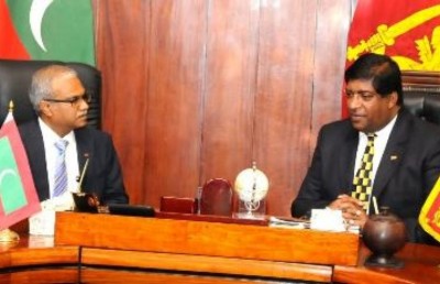 ލަންކާގައި ހާލުގައި ޖެހުނު މީހުންނަށް ރާއްޖޭން ދިނީ ތިން ލައްކަ ރުފިޔާ