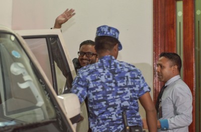 އަދީބުގެ ފަރުވާގެ ކަންކަން ހަމަނުޖައްސަން އަންގާފައެއް ނެތް: ކަރެކްޝަންސް
