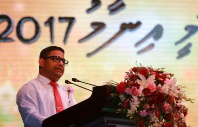އަޝްރަފު: ކުރުކޮށް ފޮނިކޮށް، އަދި ޒަމާނީކޮށް