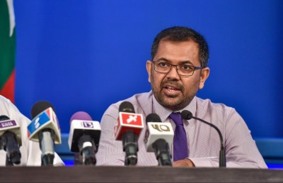 އަދީބު ބޭރަށް ފޮނުވައިފި ނަމަ ފިލާފާނެ، އޭރުން ލިބޭ ގެއްލުން ބޮޑުވާނެ: ސަރުކާރު