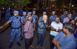 އިދިކޮޅު ފަރާތްތަކާ އެކު މައުމޫނު ފެނުމުން ޕީޕީއެމްގެ އިސް ބޭފުޅުންގެ ފާޑުކިއުން