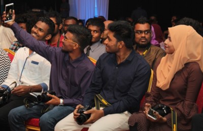 1000 ފޮޓޯގްރާފަރުން ތަމްރީނުުކުރުމުގެ ޕްރޮގްރާމުގައި ބައިވެރިވާން ހުޅުވާލައިފި