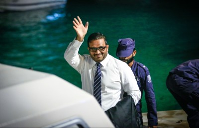 އަދީބު ބޭރަށް ފޮނުވައިފި ނަމަ ފިލާފާނެ، އޭރުން ލިބޭ ގެއްލުން ބޮޑުވާނެ: ސަރުކާރު
