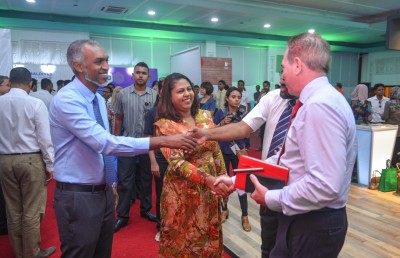 އަހަރެންގެ ހުވަފެނީ ގެ