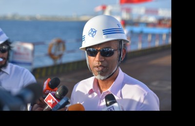 ބްރިޖުގެ ގިނަ މަސައްކަތްތަކެއް ނިމިއްޖެ، ޑެކު އަޅަން ފަށަނީ