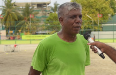 ގައުމީ ފުޓްބޯޅަ ޓީމުގެ ދޮރު ހުޅުވާލި އޭދަފުށީ ވާހިދު
