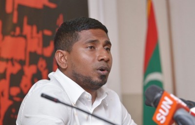 ފިލައިފާނެ ކަމުގެ ތުުހުމަތާއެކު މަހުލޫފުގެ ޕާސްޕޯޓު ހިފަހައްޓައިފި