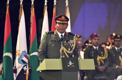 ޝިޔާމް އަމަލުކުރައްވަނީ ގާނޫނާ ޚިލާފަށް، މަގާމުން ދުރުކުރަން ޖެހޭ: އިބޫ
