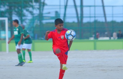 އޭދަފުށީގައި ހުނަރުވެރިން އުފެދޭ، ނެތީ ދަނޑެއް!