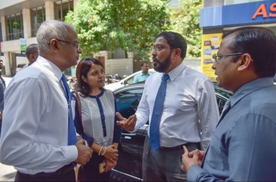 އިންޑިއާ ސަފީރު މިޝްރާ، ގާސިމްއާ ބައްދަލުކުރައްވައިފި