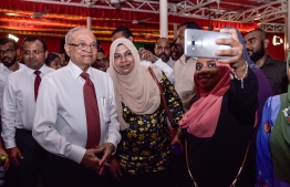 ރައީސް ޔާމީނަށް ތާއީދު ކުރެއްވުނީތީ މައުމޫން މާފަށް އެދިވަޑައިގެންފި