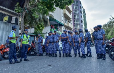 އަނިޔާކުރާ ކަމަށް ބުނާ ފުލުހެއްގެ މައްސަލަ ބަލައިދިނުމަށް ހުށަހަޅައިފި