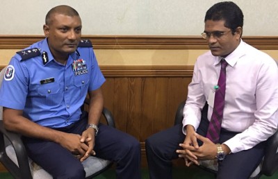 މަރާމާރީއާ ގުޅޭ ކަންބޮޑުވުންތަކާ އެކު ނިހާން، ޕޮލިސް ކޮމިޝަނާ ބައްދަލުކުރައްވައިފި