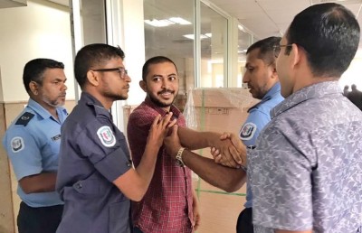 މައިބަދައިގެ އެކްސްރޭއެއް ނެގުމަށް އަމީތު ހޮސްޕިޓަލަށް ގެންގޮސްފި