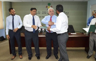 މަސްވެރިކަމުގެ ދާއިރާ އިން ޕީއެޗްޑީ އަށް ކިޔަވަން ދެ ސްކޮލަޝިޕް ދީފި