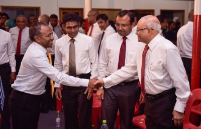 ރައީސް ޔާމީނަށް ތާއީދު ކުރެއްވުނީތީ މައުމޫން މާފަށް އެދިވަޑައިގެންފި