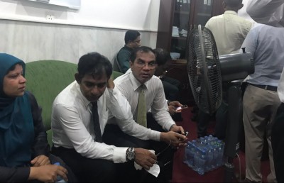 ފުލުހުން މަޖިލިހުގެ އިދާރާ އަށް ވަދެ ގަދަކަމުން މެމްބަރުން ނެރެފި