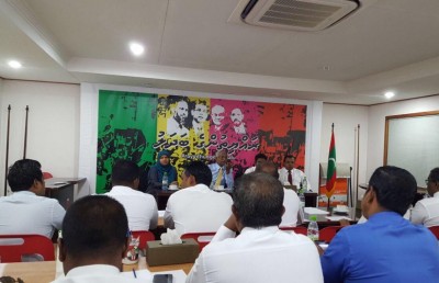 އިދިކޮޅު މެމްބަރުންގެ ކުއްލި ބައްދަލުވުމެއް ކުނޫޒުގައި