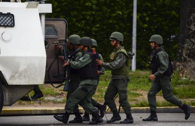 ވެނެޒުއެލާގައި "ބަޣާވާތް" ކުރަން އުޅުނު ސިފައިން ހޯދަނީ