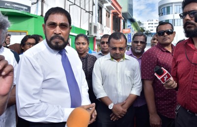 ގާސިމްގެ ޝަރީއަތުގެ މިއަދުގެ އަޑުއެހުން ކެންސަލްކޮށްފި