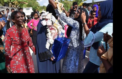 ލ. އަތޮޅުން މައިދައިތަމެން މިތިބަ އަންނަނީ ބަލައި!
