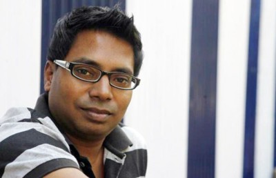 އަޖޭ ދޭވްގަން ދެން ކުޅޭނީ އިންކަމް ޓެކްސް އޮފިސަރެއްގެ ރޯލް