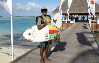 ދުނިޔޭގެ ޗެމްޕިއަނެއް ބަލިކޮށް ކުޑަ އިއްސެ ސެމީގައި ވާދަކޮށްފި