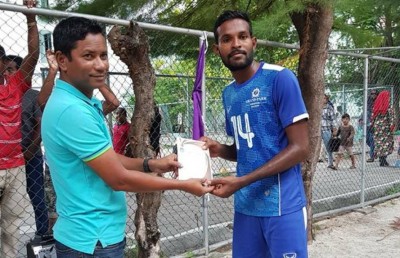 ފުރަތަމަ މެޗުތައް ގްރޭންްޑް ޕާކާއި އަނަންތަރާ އަށް