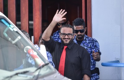 ވަކީލަކު އައްޔަންކުރަން އަދީބަށް 10 ދުވަސް ދީފި