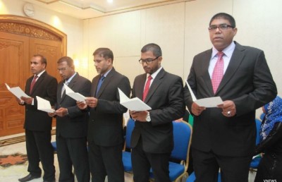 ކްރިމިނަލް ކޯޓުގެ ފަނޑިޔާރު އަހުމަދު ރަޝީދު ސަސްޕެންޑްކޮށްފި