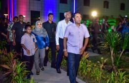 ރަސްރަނި ބަގީޗާގެ މަސައްކަތް ކުރި ސިފައިންގެ އިސް އޮފިސަރުންނާ ރައީސް ޔާމީން ބައްދަލު ކުރައްވައިފި