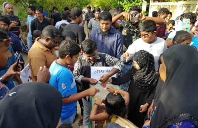 ރޮހިންޖާ މީހުންނަށް ދޭ ލާއިންސާނީ އަނިޔާތަކާ ދެކޮޅަށް ބައެއް ރަށްރަށުގައި ހިނގާލުން