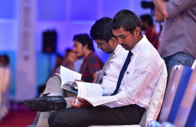 ސަރުކާރުން ދިން ލޯނު އަދާކުރަން އެމްޓީސީސީގެ ހިއްސާގެ މޫނުމަތީ އަގު 5ރ. އަށް ދަށްކޮށް، ހިއްސާ ބައިކޮށްލައިފި
